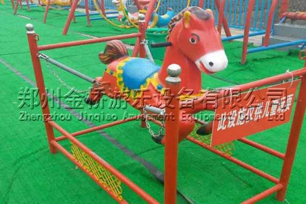 搖搖馬_體能樂園