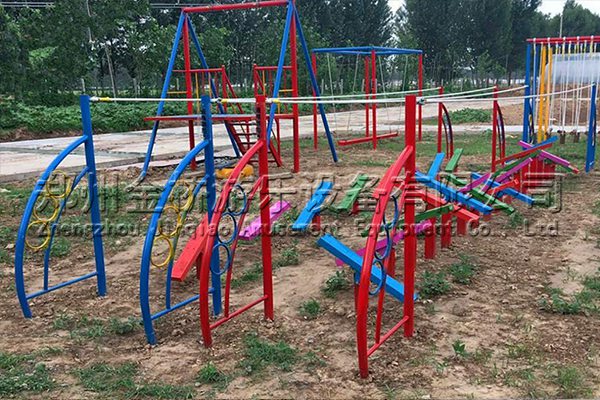 蹺蹺板_體能樂園
