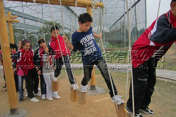 吊樁_體能樂園