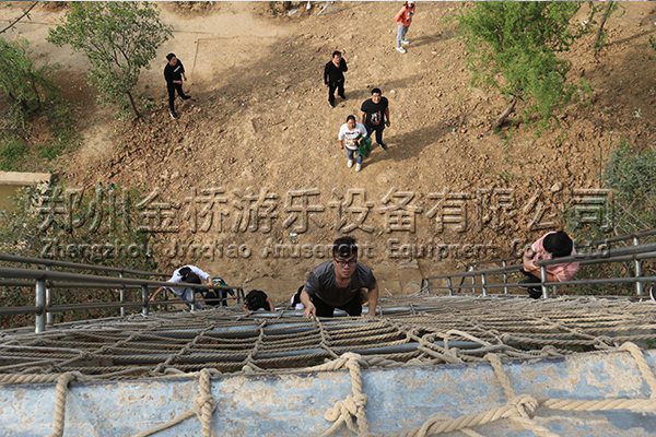 高空攀爬_體能樂園