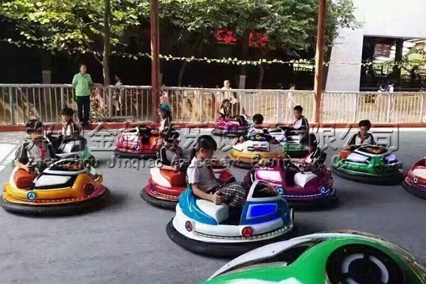 激光對戰(zhàn)碰碰車