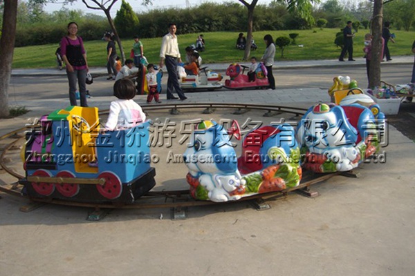 兒童軌道小火車