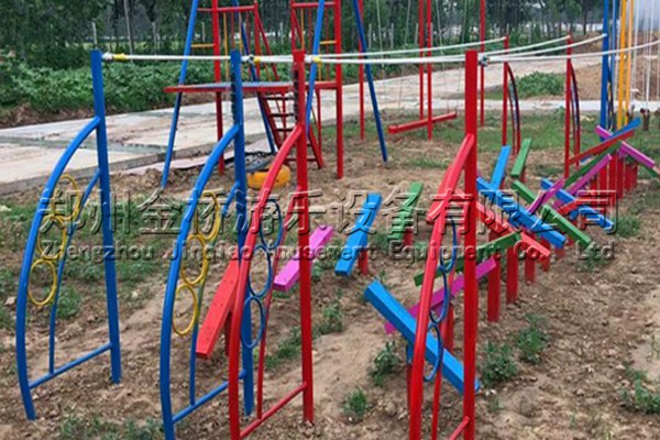 體能樂園