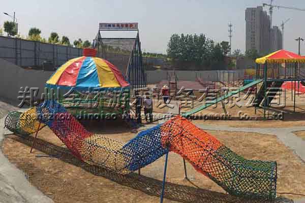 體能樂園