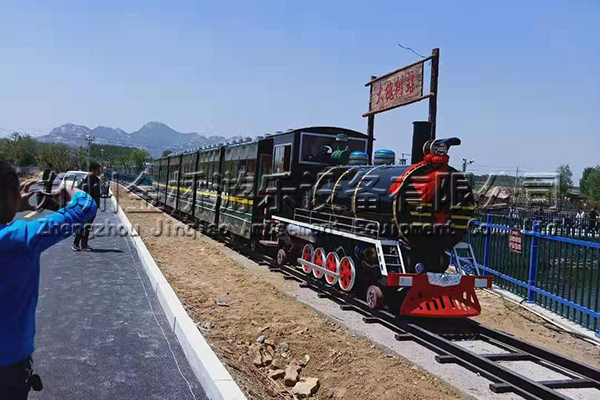 景區(qū)大型軌道火車